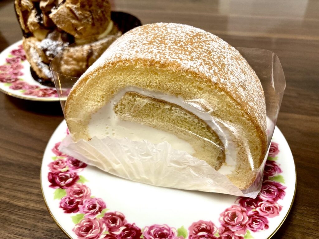 タケアートのロールケーキ